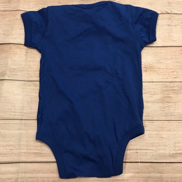 NWT Hello Kitty Onesie Size 12 Months - Picture 2 of 6